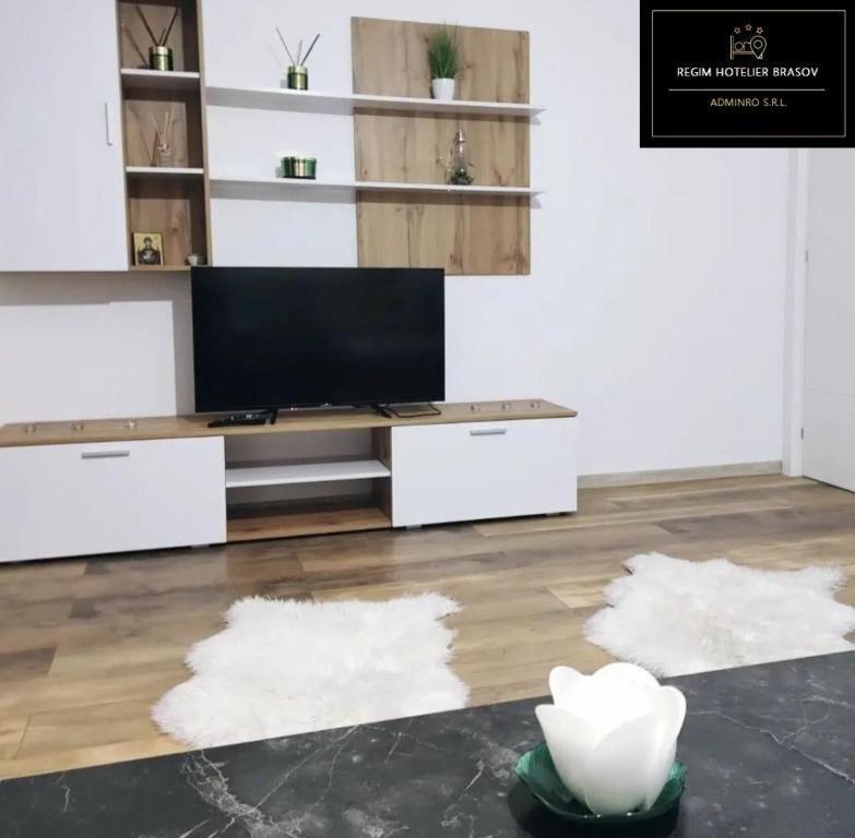 Apartament Clasificat - Cazare Grupuri Ap 2dormitoare Si Living - Vouchere, Factura, Petfriendly, Adminro Srl Brașov